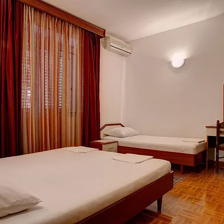 Apartments Boreta II Budva Room photo